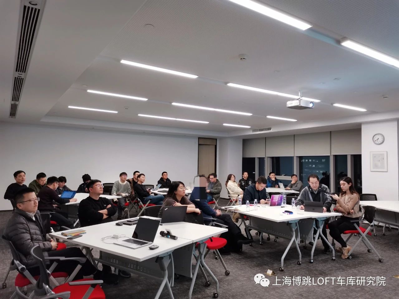阿勒泰杭州LOFT车库专题会